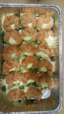 Lyla's Family Restaurant