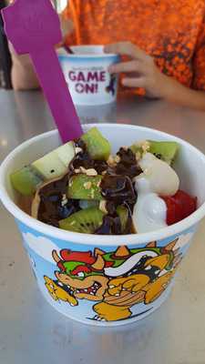 Yogurtland Goleta