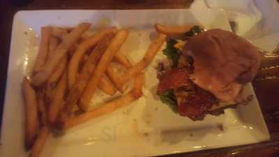 Tilted Kilt Pub And Eatery