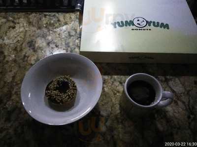 Yum Yum Donuts