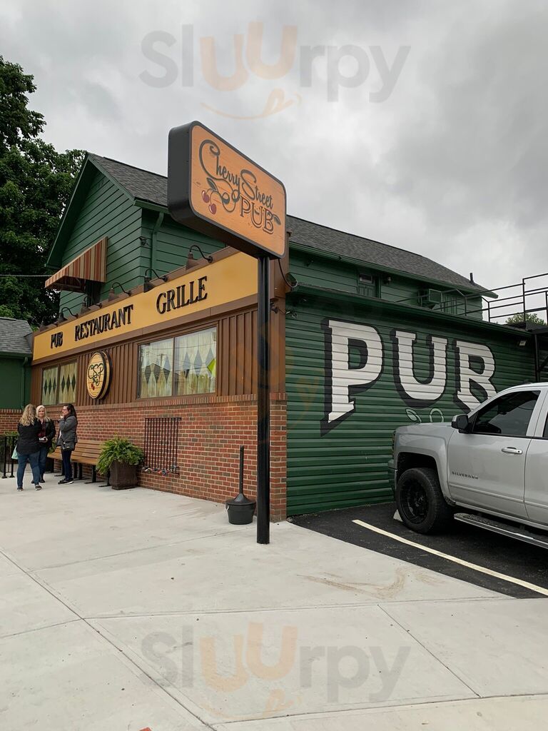 Cherry Street Pub