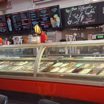 Clear River Ice Cream, Bakery & Deli