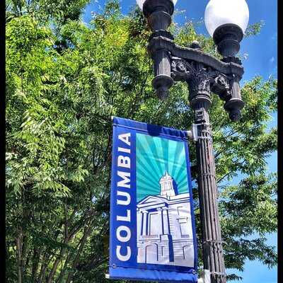 Square Market & Cafe