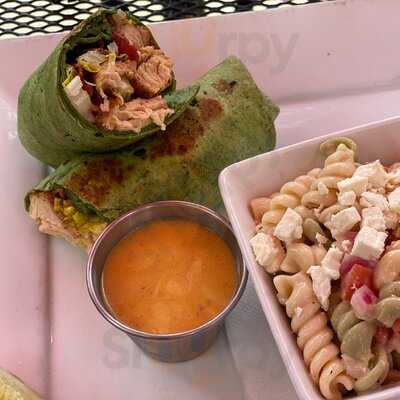 Square Market & Cafe