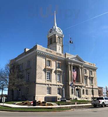 Square Market & Cafe