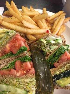 Mj's Downtown Cafe & Bakery