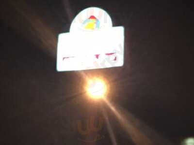 Rooster's Restaurant & Bar