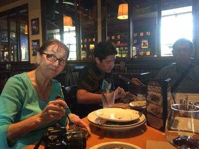 Bj's Restaurant & Brewhouse