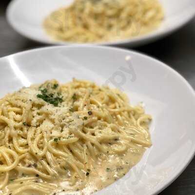 Semolina Kitchen & Bar