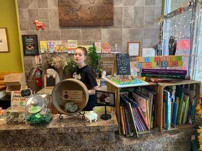 Charlie's Main Street Cafe