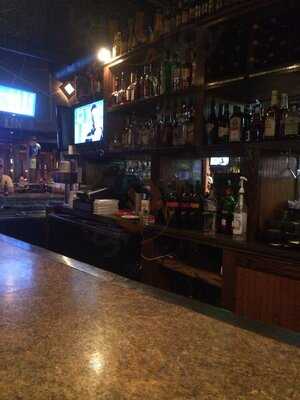 Peddlers Bar And Bistro