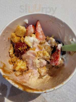 Lemonberry Frozen Yogurt