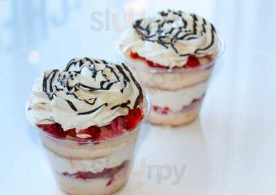 Las Chicas Bakery & Cafe