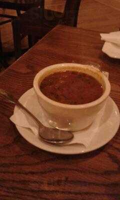 Marilyn's Pub Restaurant & Lounge