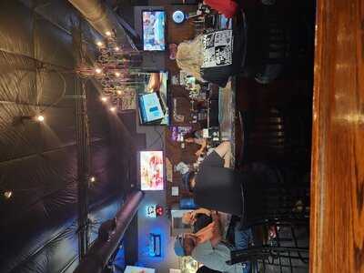 Embers Tavern & Grille