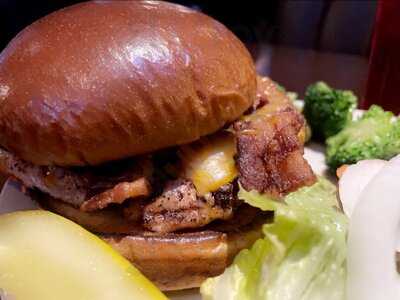 Embers Tavern & Grille