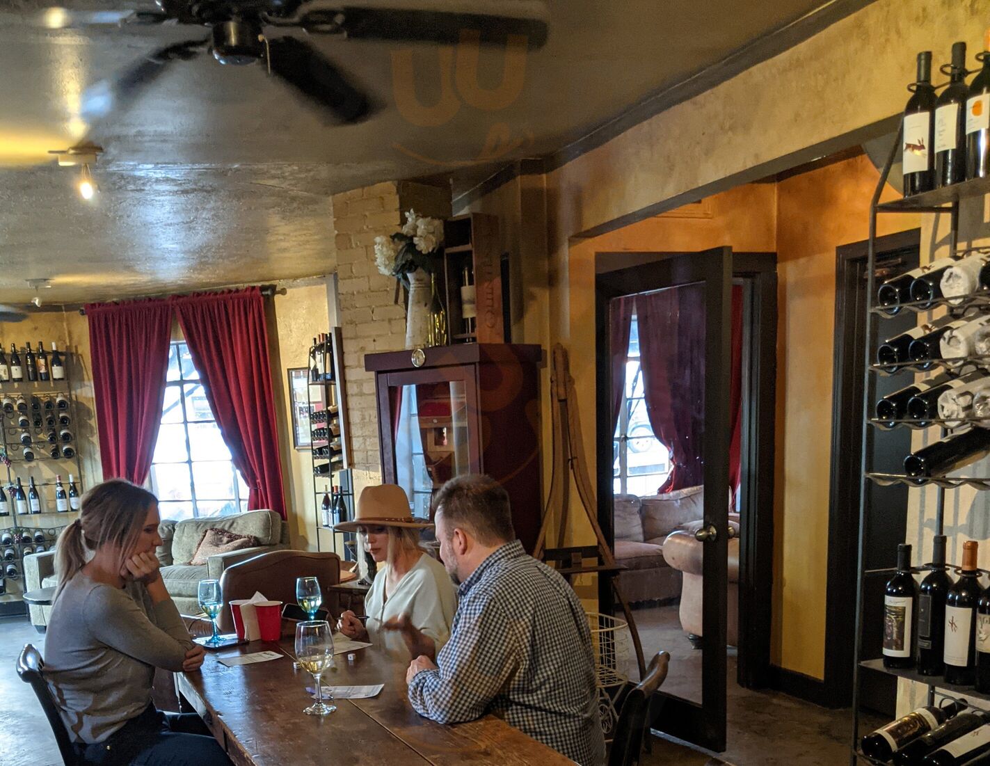 Lincoln Street Wine Bar