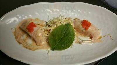 Seong's Sushi Bar & Chinese