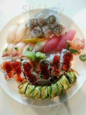 Seong's Sushi Bar & Chinese