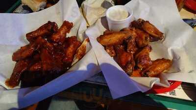 Jo Jo's Sports Bar And Grill