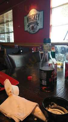 Red Robin Restaurant