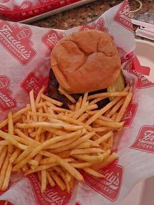 Freddy's Frozen Custard & Steakburgers