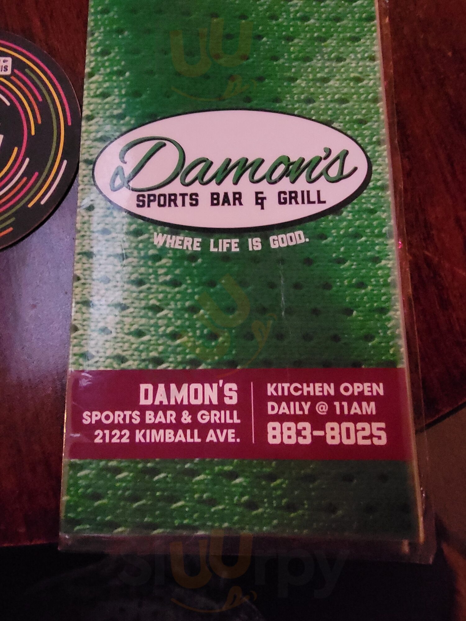 Damon's Sports Bar & Grill