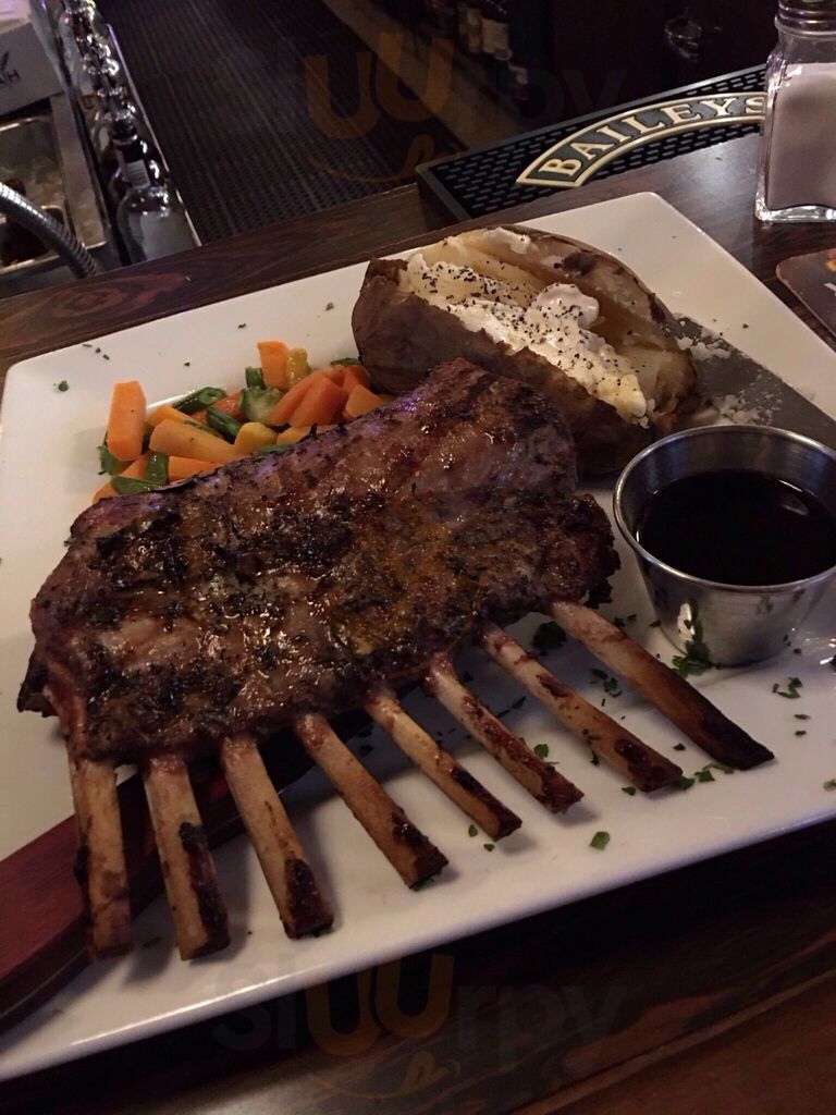 Labemi's Tavern & Restaurant