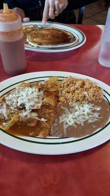 El Gallito Drive Inn