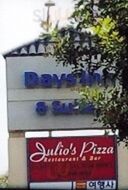 Julio's Pizza