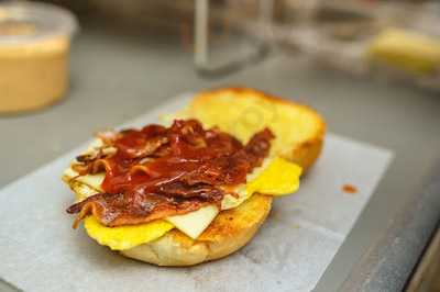 M And M Market And Deli