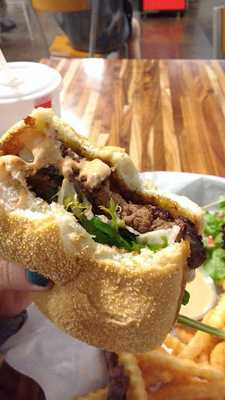 The Junction Pizzeria And Grill