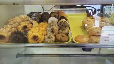 Top Donuts