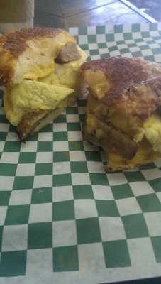 Johnny Salami's Cafe And Deli