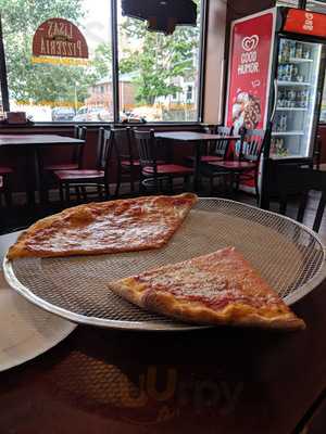 Lisa's Family Pizzeria