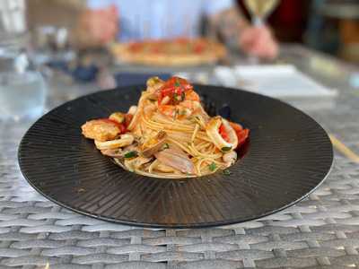 Onyx Restaurant And Bar