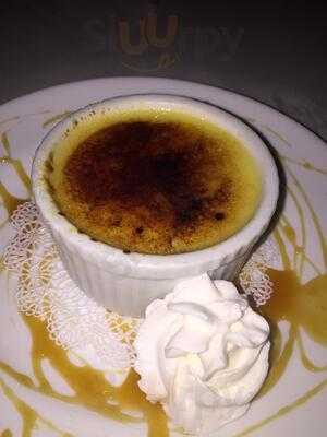 Irises Cafe And Wine Bar