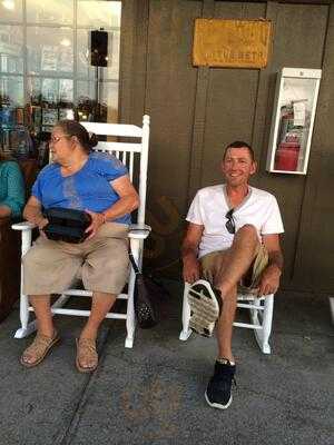 Cracker Barrel