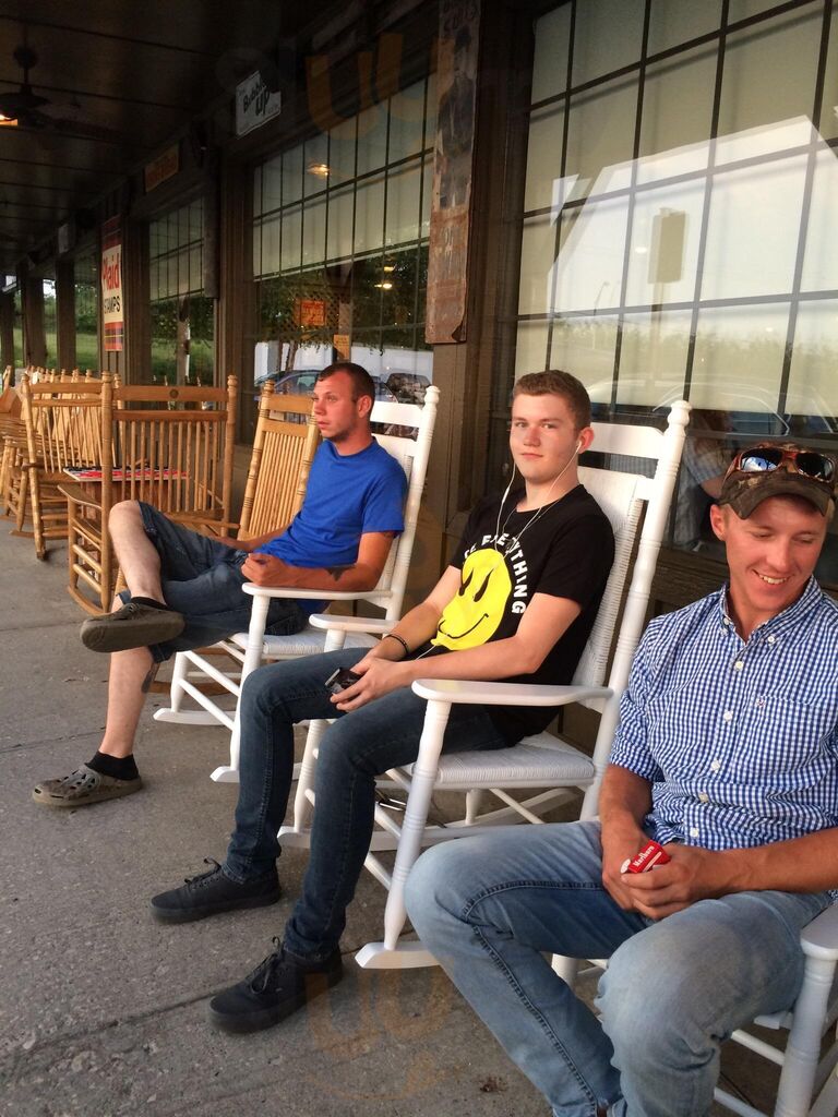 Cracker Barrel