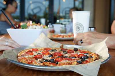 Pieology Pizzeria Hanford Mall