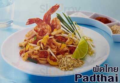 Legends Sports Bar & Grill