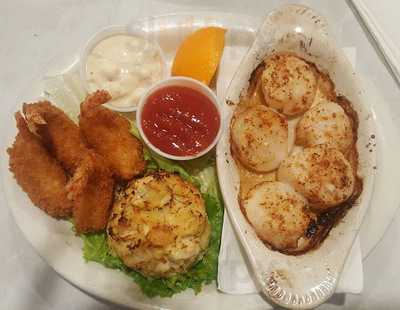 May's Avenue Restaurant