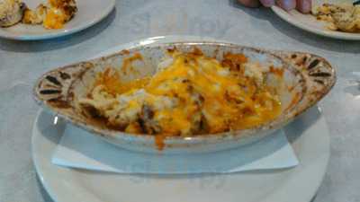 May's Avenue Restaurant