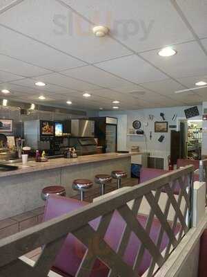 May's Avenue Restaurant