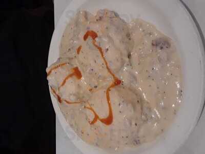 May's Avenue Restaurant