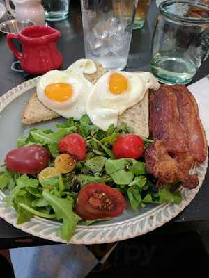 Farmhouse Kitchen And Wares