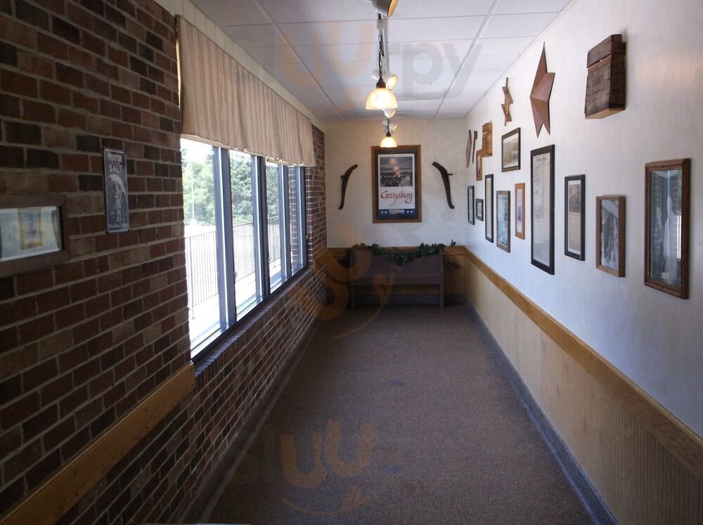 Hoss's Steak & Sea House