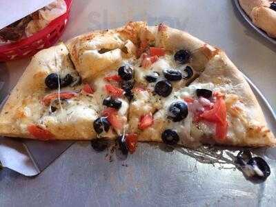 Big Sal's Pizzeria & Restaurant