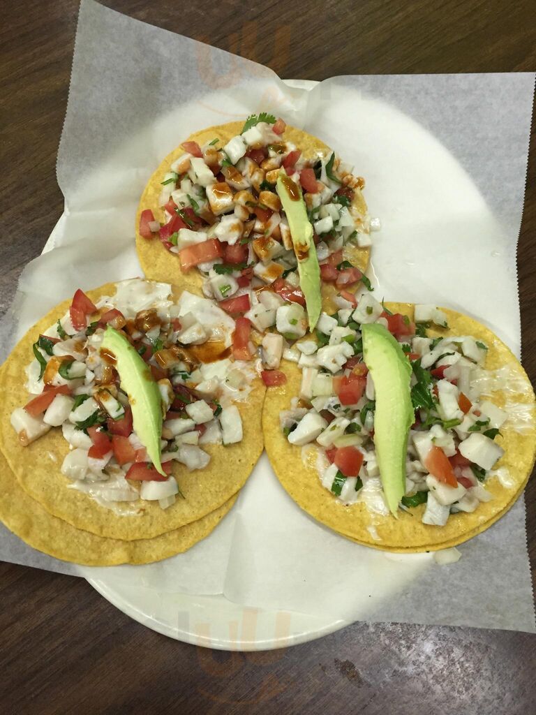 El Molcajete Restaurant