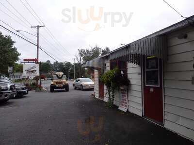 Ronnie's Michigan Stand